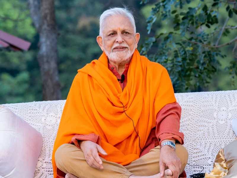 Sri M